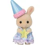 Sylvanian Families Mini-Figurines Théâtre de la Crèche : Biche, Chat Soie et Lapin Crème avec Costumes et Accessoires Amovibles - Jouet Enfant Articulé Dès 3 Ans