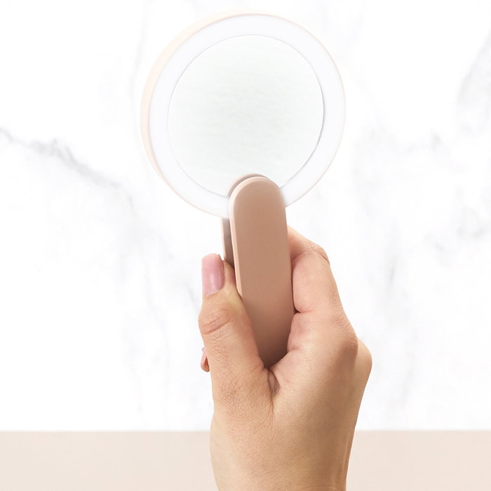 Cosmetic Club Miroir de poche LED USB rechargeable Cosmetic Club Miroir de poche LED USB rechargeable