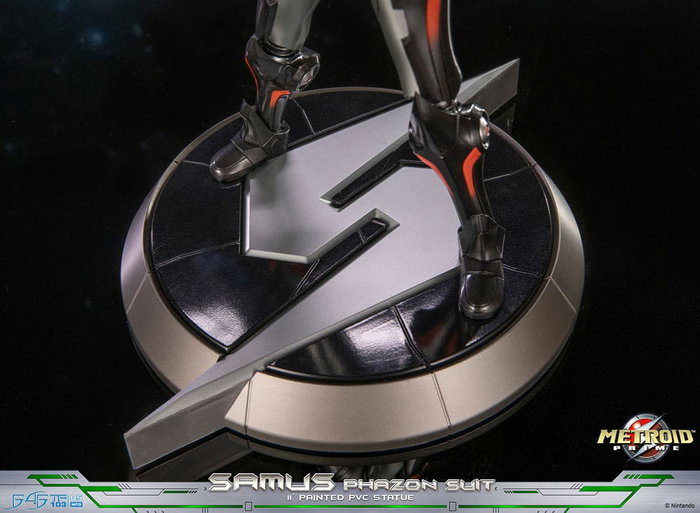 Metroid Prime statuette PVC Samus Phazon Suit Standard Edition 28 cm