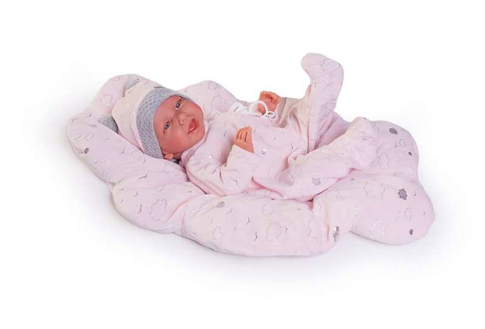 Antonio Juan - Poupée nouveau-née Carla Nubes 40 cm - Corps souple avec bonnet, pyjama et coussin Antonio Juan - Poupée nouveau-née Carla Nubes 40 cm - Corps souple avec bonnet, pyjama et coussin