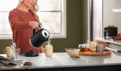 KitchenAid 5KEK1701 EBM Bouilloire électrique 1.7L Noir mat avec réglage précis de la température (50°C à 100°C)