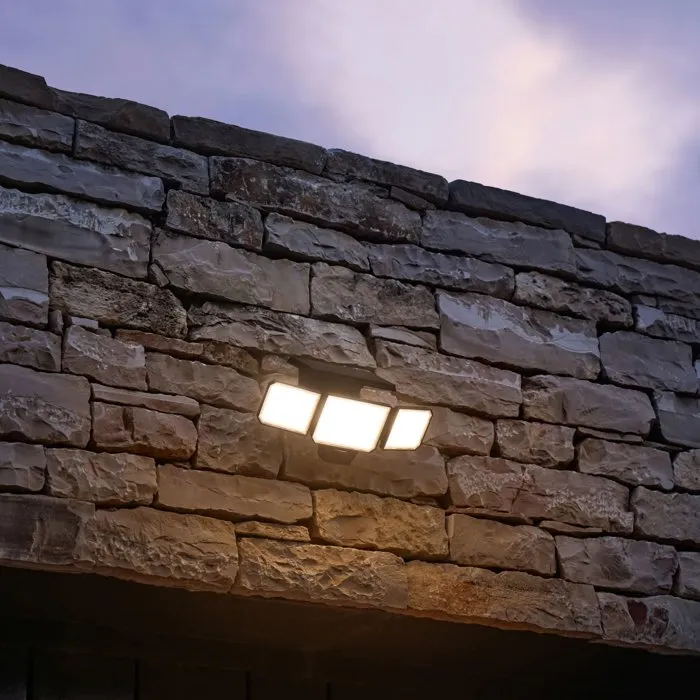 Philips Projecteur Solaire Nysil avec Détecteur de Mouvement, 1000 Lumens, Éclairage Sécurité Extérieur