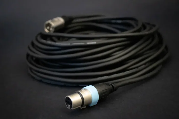 Cordial CCM 1,5 m Câble de microphone XLR femelle à XLR mâle