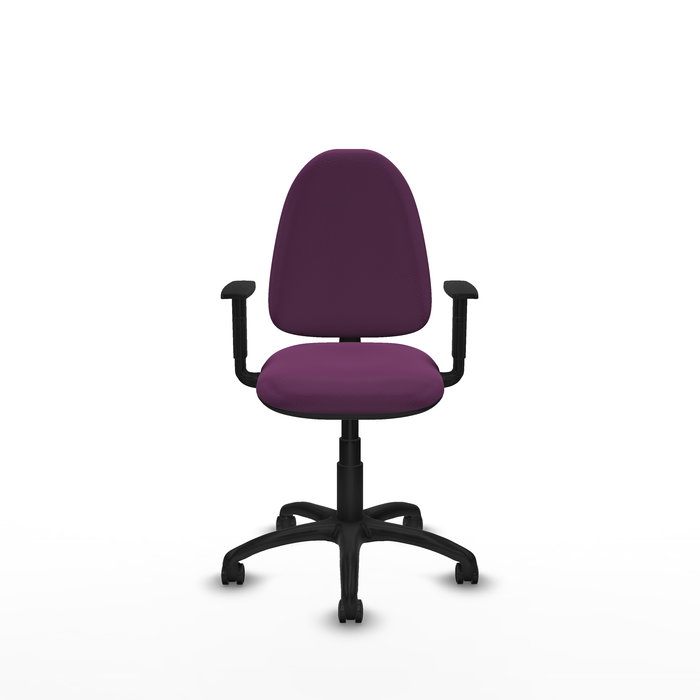 Chaise de bureau Aýna avec mécanisme Contact permanent de base, revêtue de simili cuir violet. Équipée d'une base en polyamide noir, d'accoudoirs 1D et de roulettes pour parquet