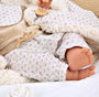 Muñecas Arias Muñeca Elegance Babyto, Poupée de poids 35 cm avec couverture, beige, espagnol