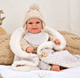 Muñecas Arias Muñeca Elegance Babyto, Poupée de poids 35 cm avec couverture, beige, espagnol