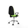 Chaise de bureau Algarra avec mécanisme de contact permanent de base, rembourrée de tissu couleur pistache. Équipée d'une base chromée, d'accoudoirs fixes et de roulettes en nylon de 50 mm