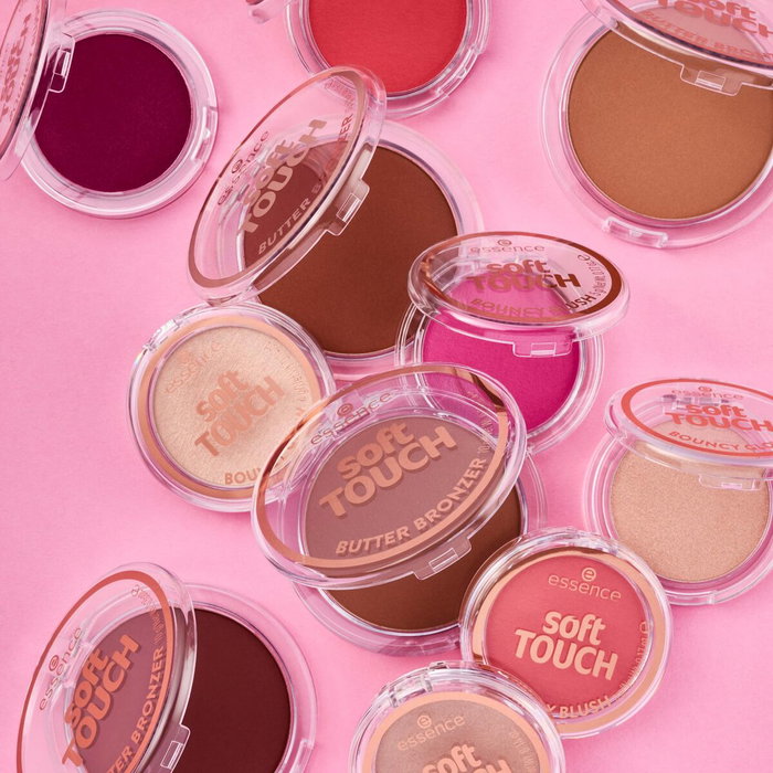 Essence TOUCH BOUNCY GLOW n° 30-Glazing Gleam
