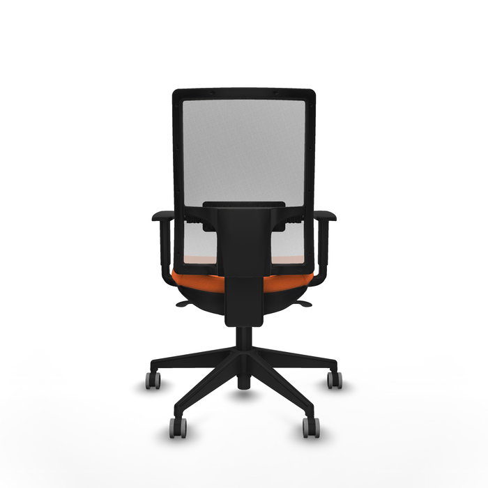 Chaise Horna Synchro 5 positions tissu Orange Maille Blanc Base pyramidale noire Accoudoir 1D Sans appui-tête Roulettes 65mm pour moquette