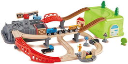 Hape Jeu de Construction de Train en Bois avec Rails et Blocs Magnétiques - 80 x 50 x 14 cm - Jeu Éducatif à partir de 3 Ans