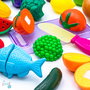 Tachan - Mallette Jouet de Découpe Aliments pour Enfants de 18 Mois et Plus, 33 Pièces avec Couteau et Planche à Découper