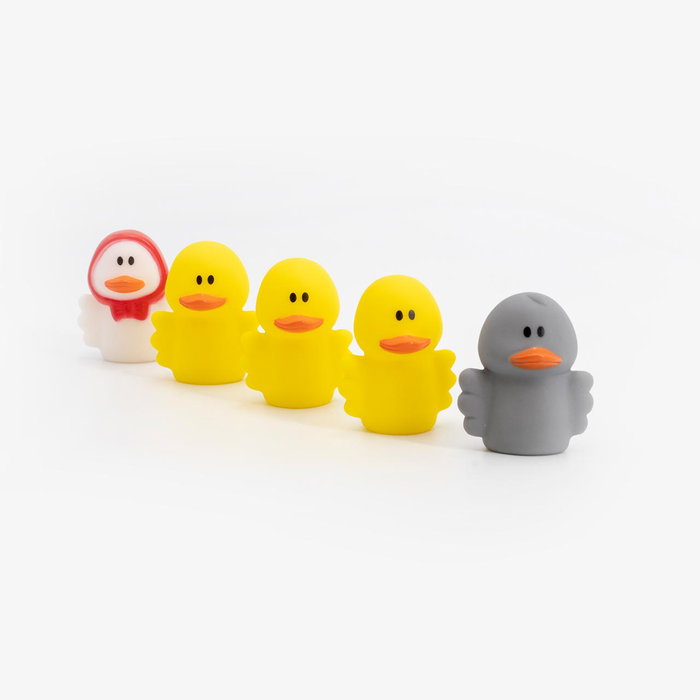 TACHAN - Set de 5 poupées de bain en caoutchouc - Le Vilain Petit Canard - Développe l'imagination - À partir de 3 ans