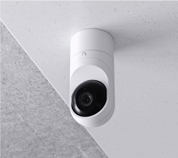 Ubiquiti Caméra de Sécurité Extérieure IP 5MP (2K), Vision Nocturne 6m, Microphone Intégré, Résistant IPX4 IK04, Montage Polyvalent, Alimentation PoE
