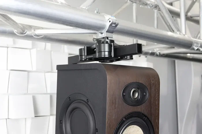IsoAcoustics V120 Abrazadera 2" (50mm) pour support d'isolation avec écrou M10 IsoAcoustics V120 Abrazadera 2" (50mm) pour support d'isolation avec écrou M10