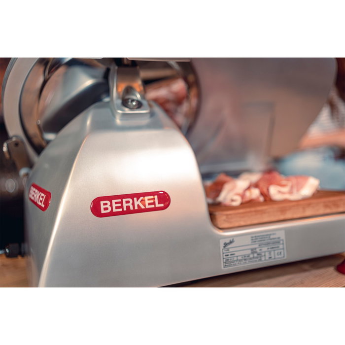Berkel Pro Line XS25 Slicer Silver / Red Berkel Pro Line XS25 Slicer Silver / Red