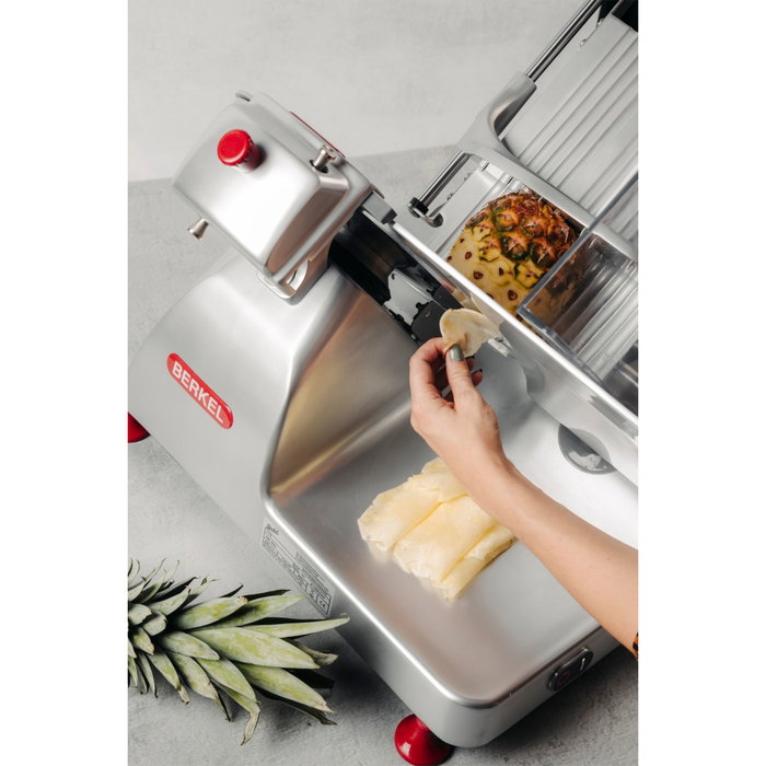 Berkel Pro Line XS25 Slicer Silver / Red Berkel Pro Line XS25 Slicer Silver / Red