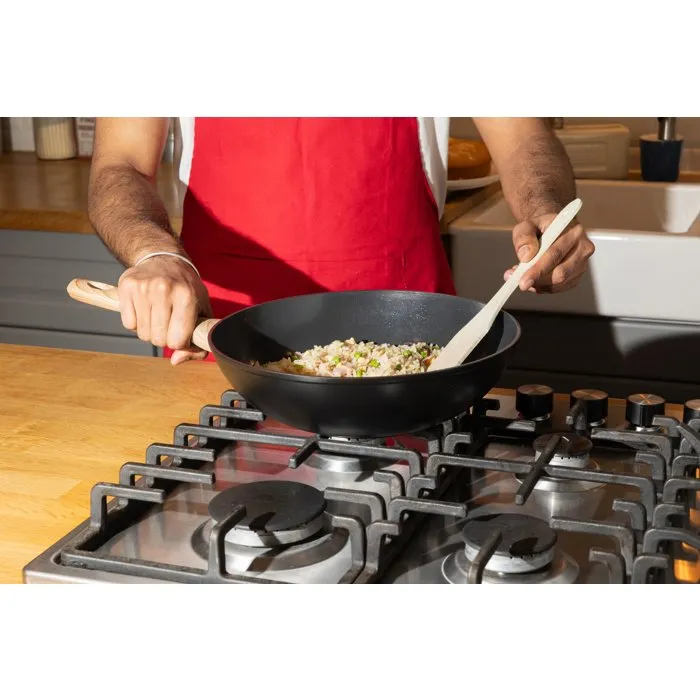 Pyrex Cook & Care Wok 28 cm, revêtement céramique antiadhésif sans PFAS, compatible induction, poignée soft-touch, aluminium 100 % recyclé Pyrex Cook & Care Wok 28 cm, revêtement céramique antiadhésif sans PFAS, compatible induction, poignée soft-touch, aluminium 100 % recyclé