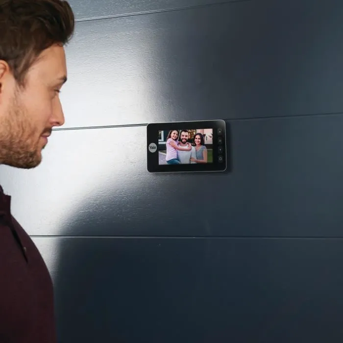 Yale DDV5800 - Judas numérique de sécurité avec enregistreur photo/vidéo, sonnette intégrée, écran LCD 4,3", angle de vue 110°, détection de mouvement, noir, diamètre 14mm