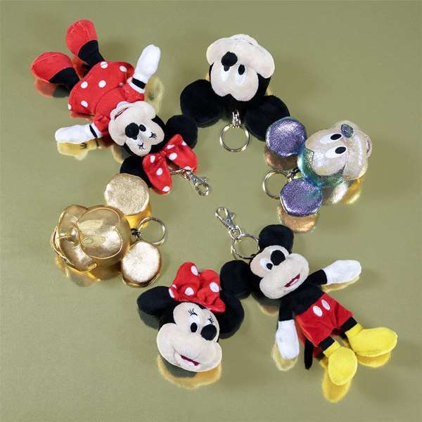 Cerdà Porte-clés en Peluche Mickey Noir - Jouet d'éveil pour enfants, Âge recommandé 12 à 16 ans