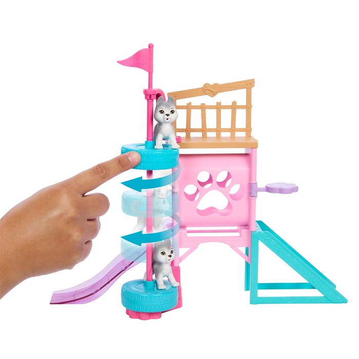 Barbie - Poupée Stacie au Parcours d'Obstacles pour Chiots HRM10 - Set de Jeu avec Accessoires pour Chien