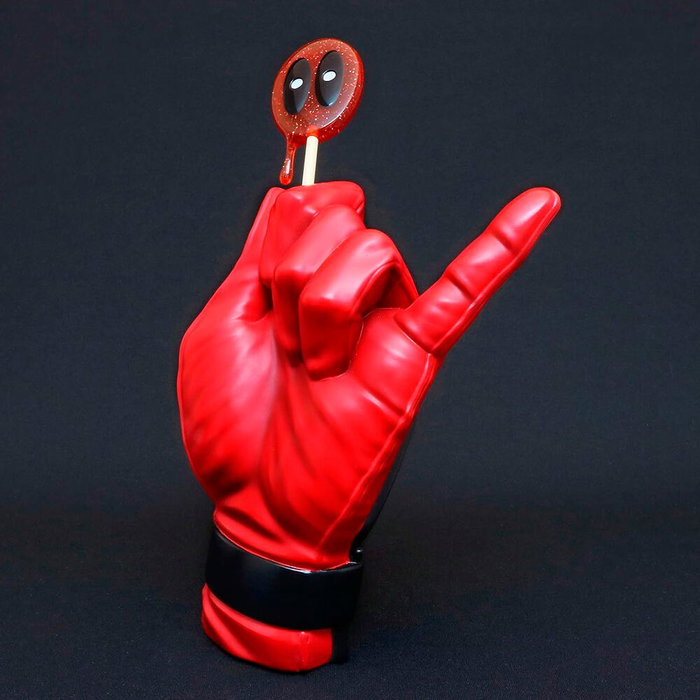 DIAMOND SELECT Statue Figurine Heroic Hands Deadpool Marvel - PVC - 26 cm