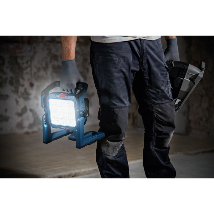 Bosch Professional GLI 18V-5000 Projecteur de chantier sans fil 5000 lm Bosch Professional GLI 18V-5000 Projecteur de chantier sans fil 5000 lm