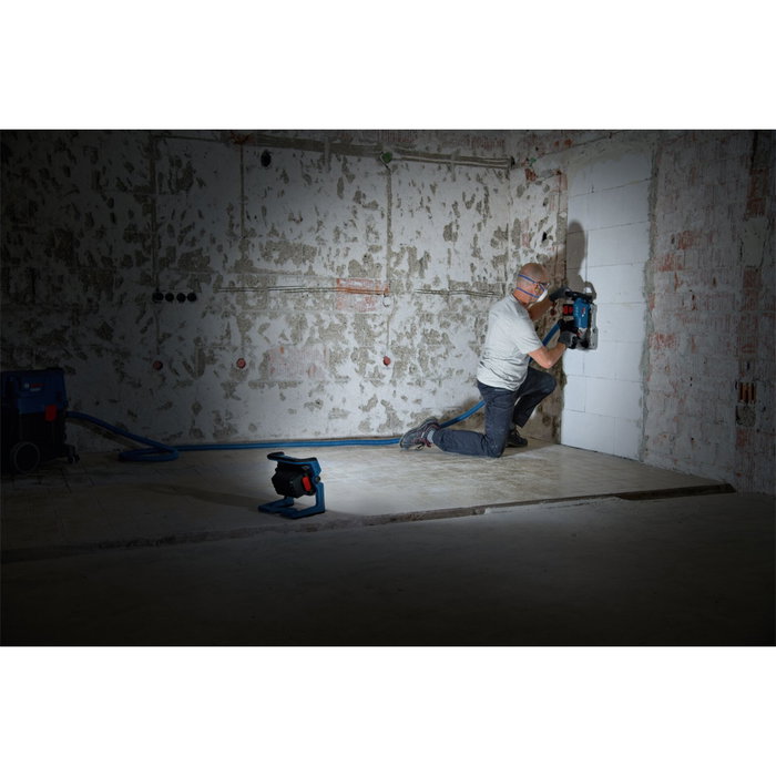 Bosch Professional GLI 18V-5000 Projecteur de chantier sans fil 5000 lm Bosch Professional GLI 18V-5000 Projecteur de chantier sans fil 5000 lm