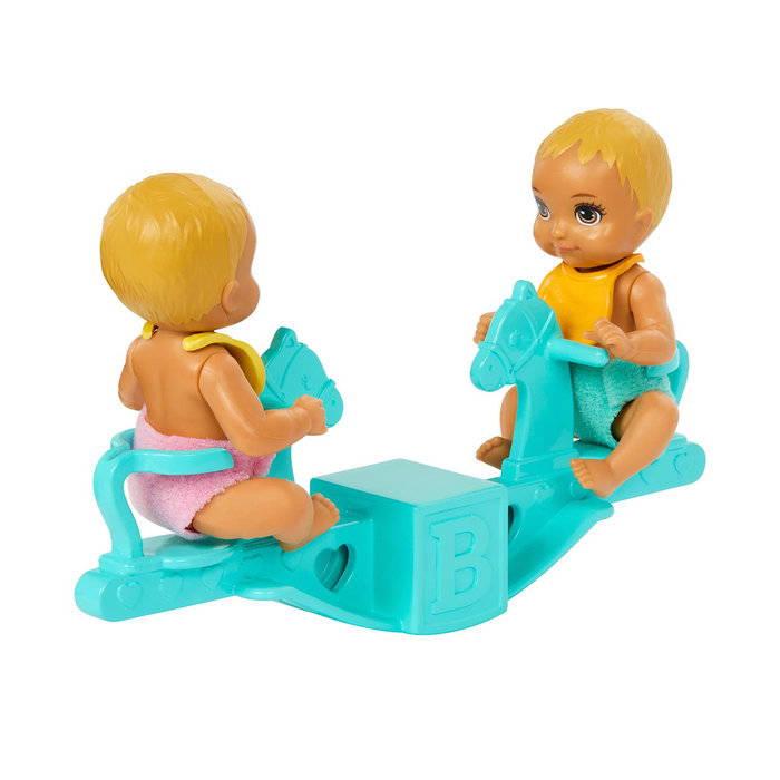 Barbie - Poupée Skipper Set Soins aux Bébés Jumeaux avec Cabanon, Cune à Bercer, Balancelle, Mobile et Accessoires, Réf HXM99