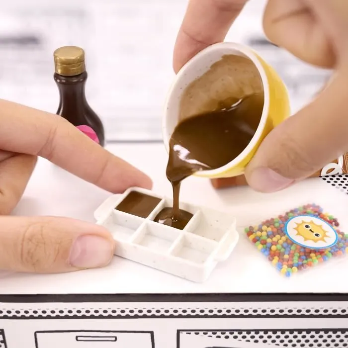 MGA's Miniverse Make It Mini From Scratch - Jeu créatif pour enfants dès 8 ans avec 15 recettes de gâteaux miniatures à créer