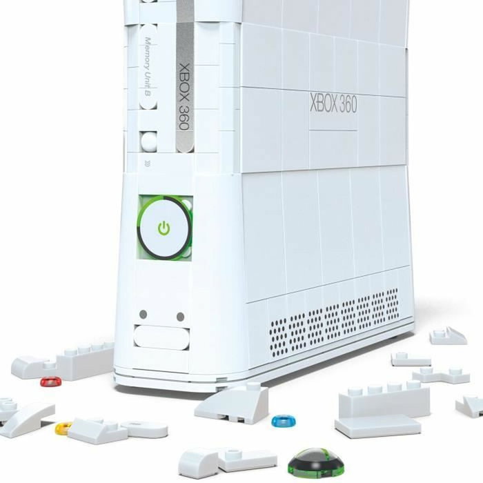 MEGA Réplique Xbox 360 - Coffret de construction 1342 pièces avec manette LED MEGA Réplique Xbox 360 - Coffret de construction 1342 pièces avec manette LED