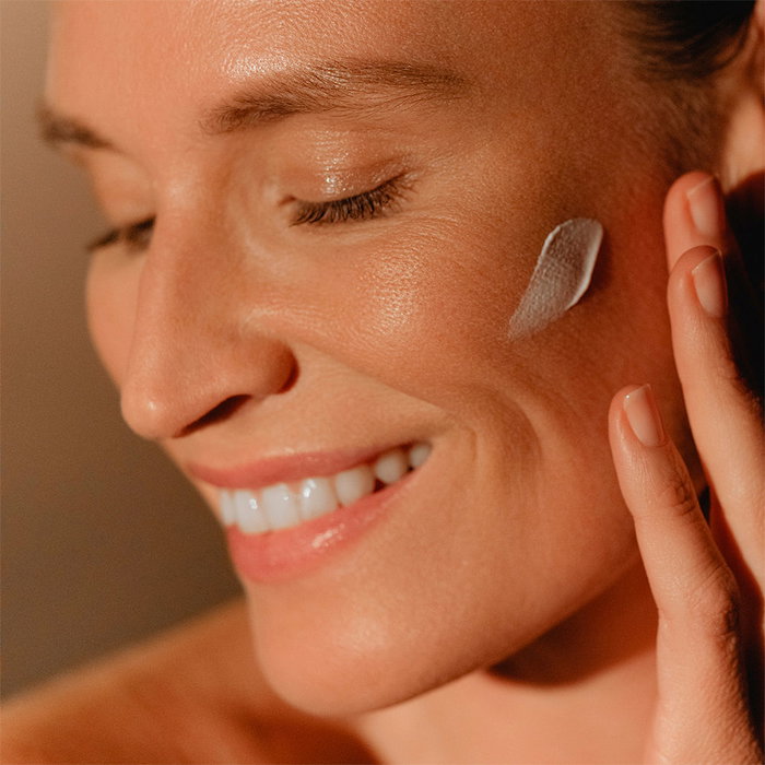 Sisley SUNLEYA Soin Solaire Anti-Âge SPF30 50 ml Il#10A