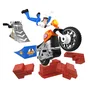 Bandai COSS8201 - Moto Stuntman Stu Nitro Boost - Jouet cascade avec figurine Stu pour crash dans mur - Dragon Ball, Miraculous, One Piece