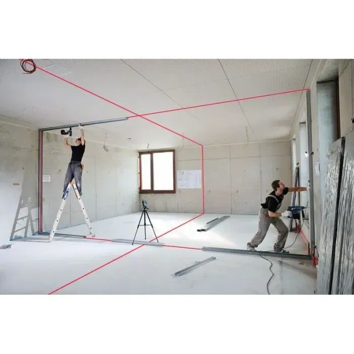 Bosch Professional BT 150 Trépied robuste en aluminium, hauteur réglable 55-157 cm, avec niveau à bulle, support d'outils de mesure pour chantier Bosch Professional BT 150 Trépied robuste en aluminium, hauteur réglable 55-157 cm, avec niveau à bulle, support d'outils de mesure pour chantier