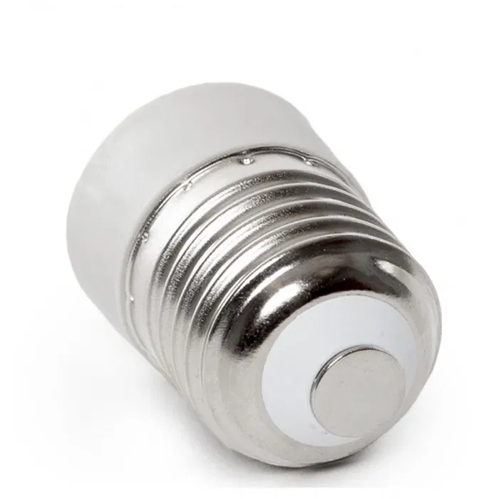 Adaptateur Douille E27 vers E14 Adaptateur Douille E27 vers E14