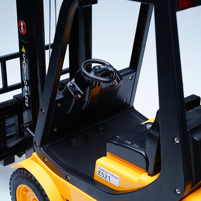 Tachan Radiocommande RC Chariot Élévateur 1:8 avec Éclairage et Sons, Contrôle de Fourche, 2.4GHz, Multilingue (Anglais, Français, Allemand, Italien, Portugais, Espagnol)