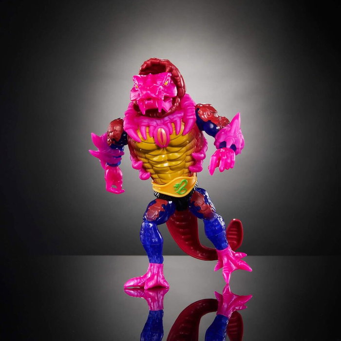 MATTEL - Masters of the Universe Turtles of Grayskull - Figure articulée Rattlor à tête de crâne - 14 cm avec 16 points d'articulation et son de cascabel