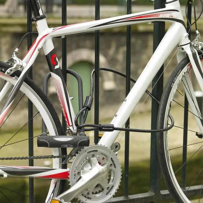 MASTER LOCK Antivol Vélo U à Clé avec Câble Acier - Certifié Sold Secure Gold, Police Approved, VDS A+ - Support Universel Cadre