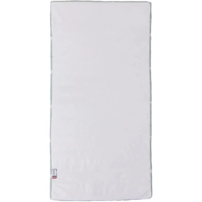 Tineo Matelas Nomade Over the Sea 120 x 60 cm - 4 cm d'épaisseur - Bleu - Avec Housse de Transport - TINEO - Matelas d'appoint et Tapis de Jeu Tineo Matelas Nomade Over the Sea 120 x 60 cm - 4 cm d'épaisseur - Bleu - Avec Housse de Transport - TINEO - Matelas d'appoint et Tapis de Jeu