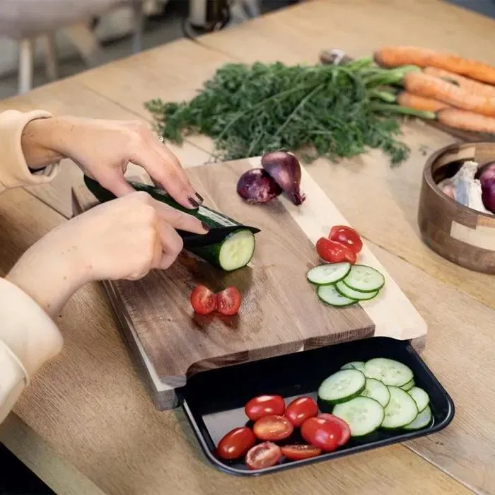 Livoo - Planche à découper en bois d'acacia FSC MES155, 36.5 x 27.5 cm avec bac récupérateur amovible, compatible lave-vaisselle Livoo - Planche à découper en bois d'acacia FSC MES155, 36.5 x 27.5 cm avec bac récupérateur amovible, compatible lave-vaisselle