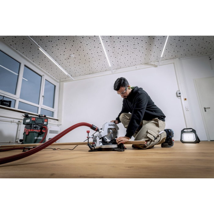 Metabo Set KS 216 M avec fonction de tirage et deux lames de scie Metabo Set KS 216 M avec fonction de tirage et deux lames de scie