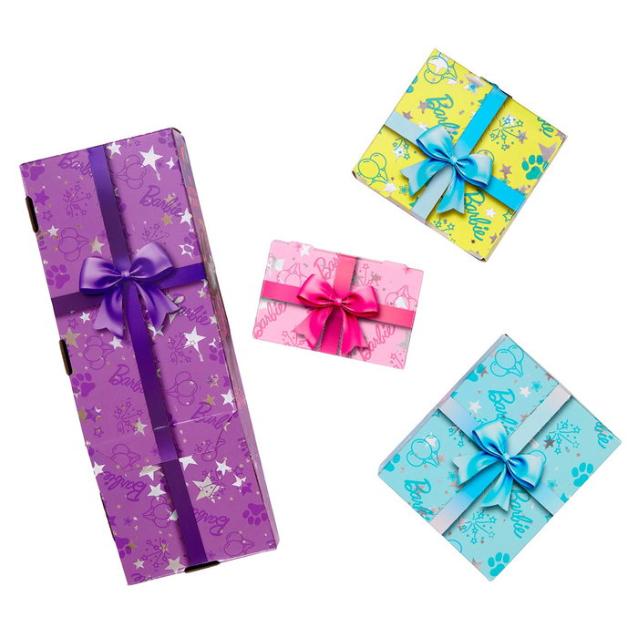 Barbie - Poupée Party Unboxed JFG71 - Coffret de Fête avec 10 Surprises et Cadeaux à Découvrir - Poupée Brunette aux Reflêts Roses et Chiot - Langues Multilingues