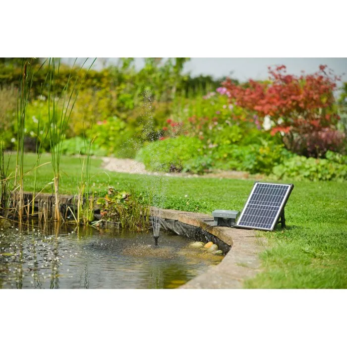Ubbink Pompe de fontaine solaire SolarMax 600 Accu Power Control - 700 l/h - Fonction jour/nuit - Batterie LiFePO4 - Avec jets volcan et cloche Ubbink Pompe de fontaine solaire SolarMax 600 Accu Power Control - 700 l/h - Fonction jour/nuit - Batterie LiFePO4 - Avec jets volcan et cloche