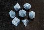 FanRoll Pack de 7 dés Sharp Edge Silicone Glacial Debris