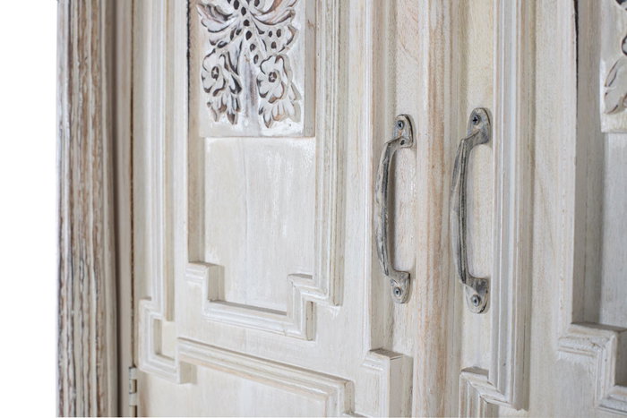 GINER Y COLOMER - Armadio 2 portes en bois de manguier vieilli blanc, style sophistiqué - 203x120x50 cm