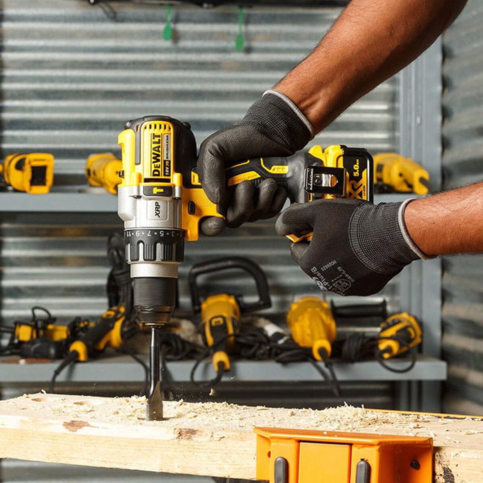 DEWALT DCD996P2 Perceuse à percussion 18V 13mm avec batterie 5,0Ah