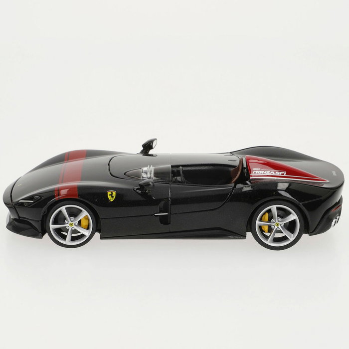 Burago Voiture Ferrari, échelle 1:24 - Modèles assortis Burago Voiture Ferrari, échelle 1:24 - Modèles assortis