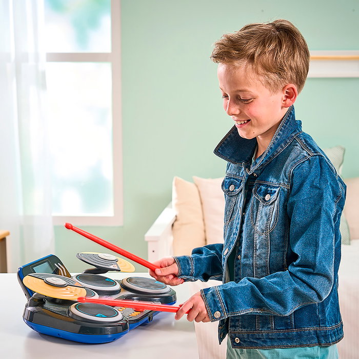 VTech - KidiDj Drums - Batería Electrónica - Kit de batterie électronique pour enfant avec 4 pads, 2 cymbales, micro et coaching - Recommandé 6 ans et plus - Réf. 80-572622 VTech - KidiDj Drums - Batería Electrónica - Kit de batterie électronique pour enfant avec 4 pads, 2 cymbales, micro et coaching - Recommandé 6 ans et plus - Réf. 80-572622