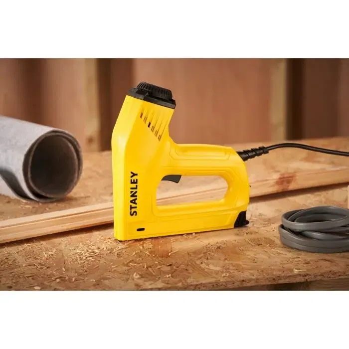 Stanley TRE550 Agrafeuse Électrique Filaire Pro - 2,5 m - Agrafes Type G et Clous Type J - Puissance Réglable