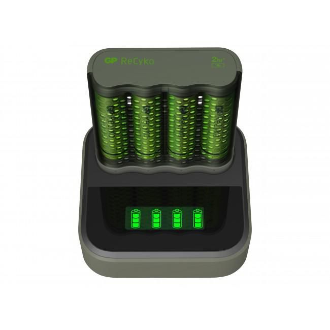 GP ReCyko Speed Charger M451 avec station de charge D451 et pile NiMH AA 2600mAh GP ReCyko Speed Charger M451 avec station de charge D451 et pile NiMH AA 2600mAh