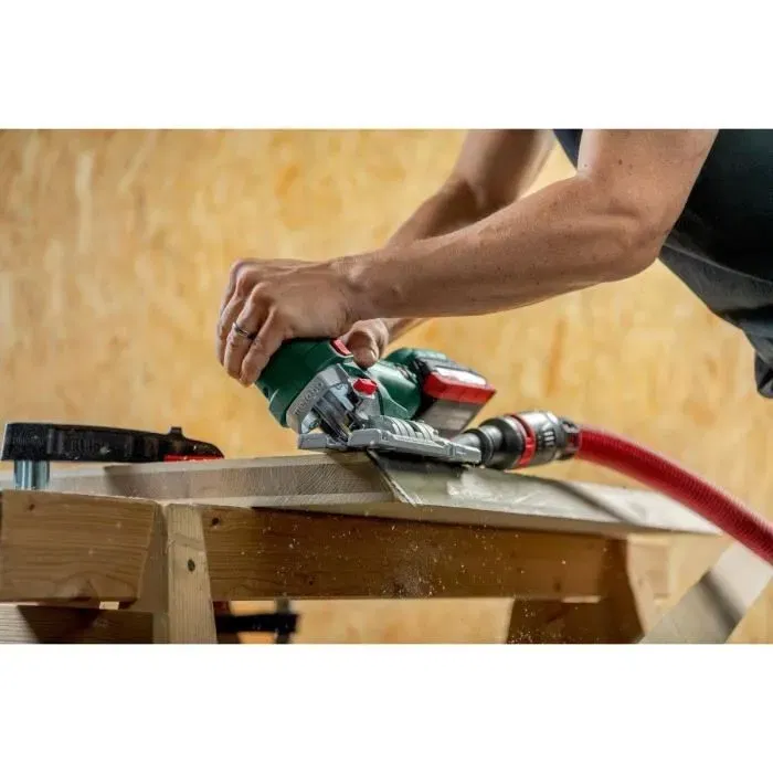 Metabo STA 18 LTX 150 BL - Scie sauteuse sans fil 18 V avec batterie, vitesse 1000-3500 tours/min, coupe 150 mm - Outil professionnel pour bois